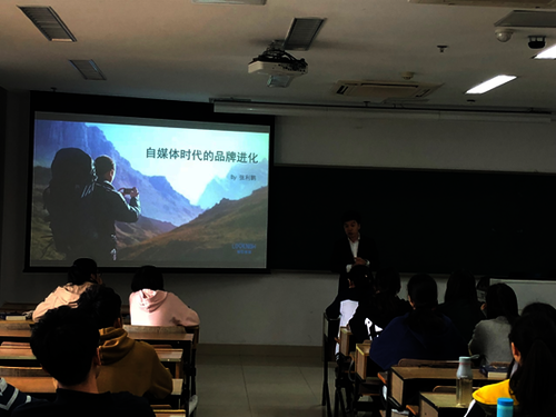 L[E)9W_`J~1DKM~HAW{GS8G