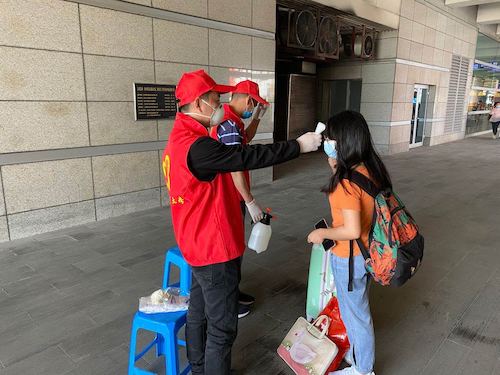 陈孟伟 党员接站照片1