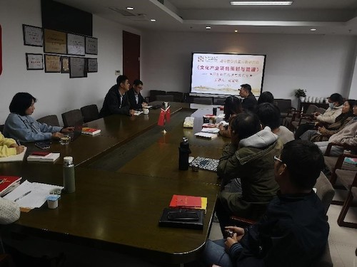 厕所偷拍
举办课程思政示范课堂案例分享会1